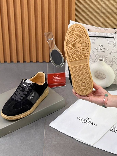 Замшевые кроссовки Valentino Upvillage - Black   