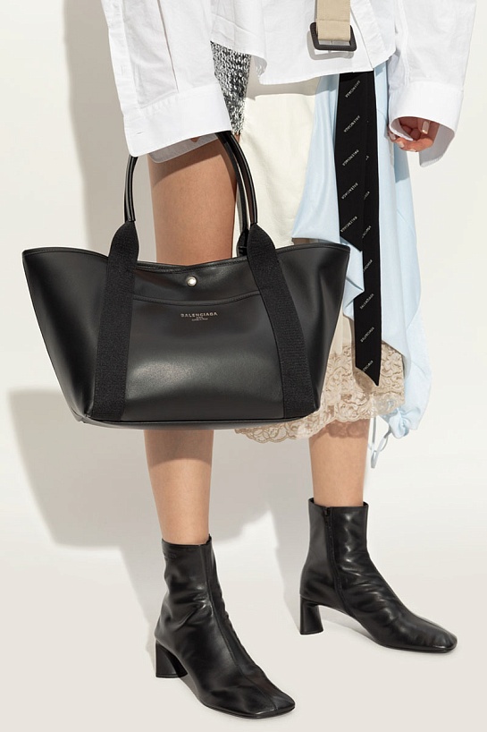 Кожаная сумка Balenciaga Biarritz 30x22 см