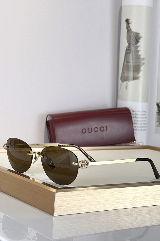 Солнцезащитные очки Gucci GG