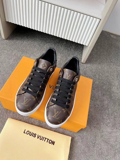 Женские кожаные кроссовки Louis Vuitton Time Out   