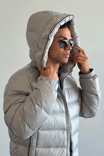 Мужской серый пуховик Moncler Pavin   
