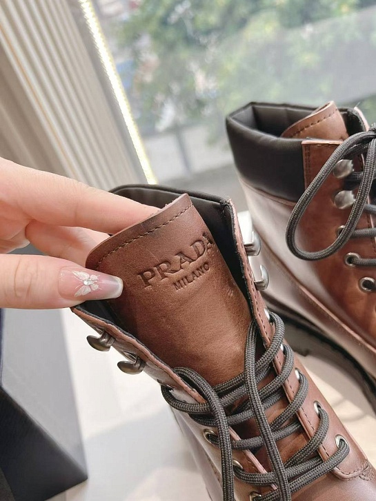 Женские коричневые ботинки Prada Premium