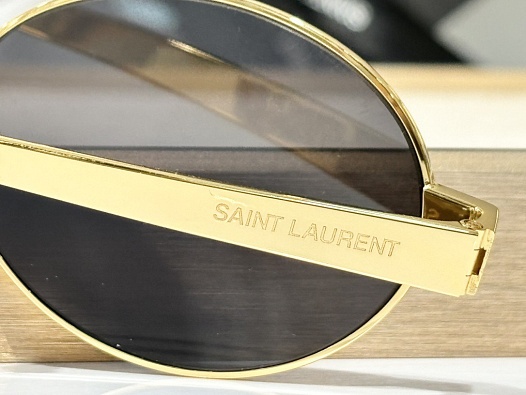 Солнцезащитные очки Yves Saint Laurent Eyewear   