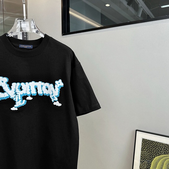 Чёрная оверсайз футболка Louis Vuitton Premium