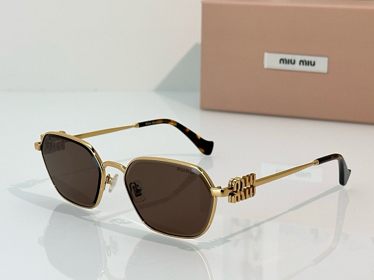 Солнцезащитные очки MIU MIU