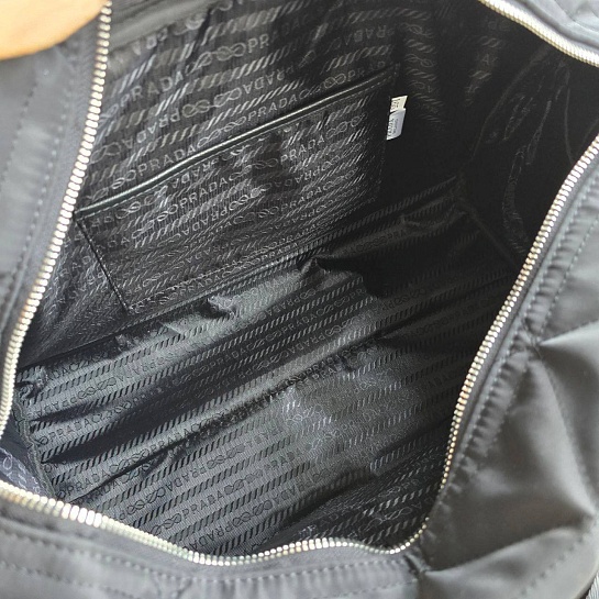 Дорожная сумка Prada Re-Nylon 45x24 см