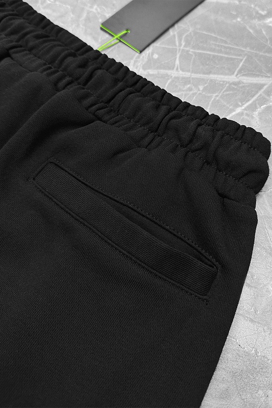 Мужские чёрные шорты Hugo Boss
