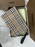 Бежевый клатч Burberry Premium 30x20x1.5 см