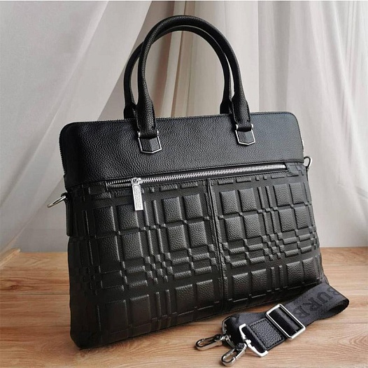 Кожаная чёрная сумка Burberry 38x28 см   