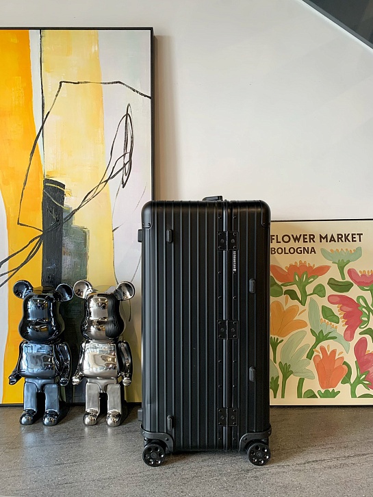 Чемодан Rimowa Aluminum Trunk Premium 77x42x36 см