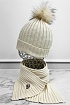 Комплект из шапки и шарфа светло-бежевого цвета Moncler logo-patch