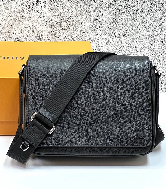 Сумка Louis Vuitton District PM Premium 26x20x7 см