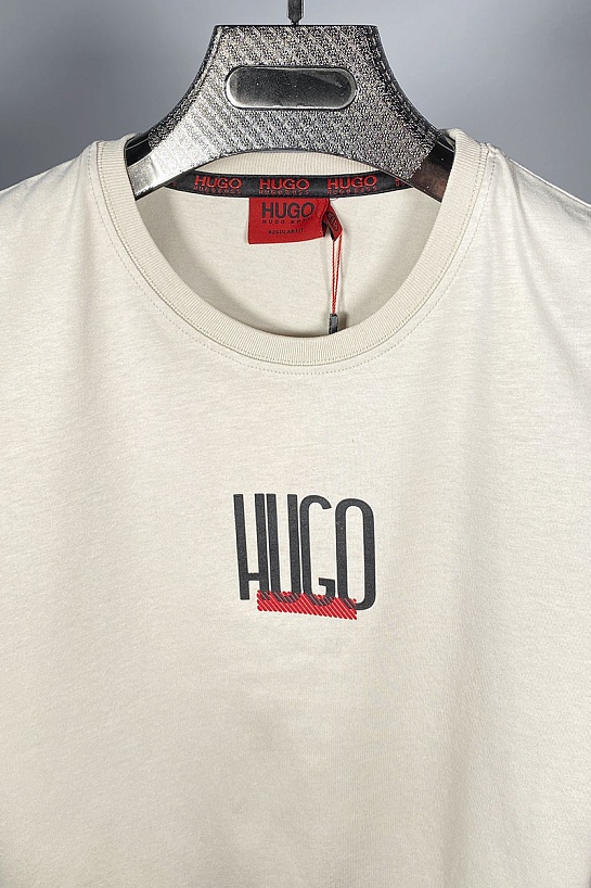 Мужская бежевая футболка Hugo Boss