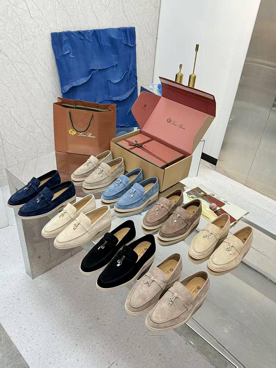 Женские замшевые лоферы Loro Piana Summer Charms Walk premium