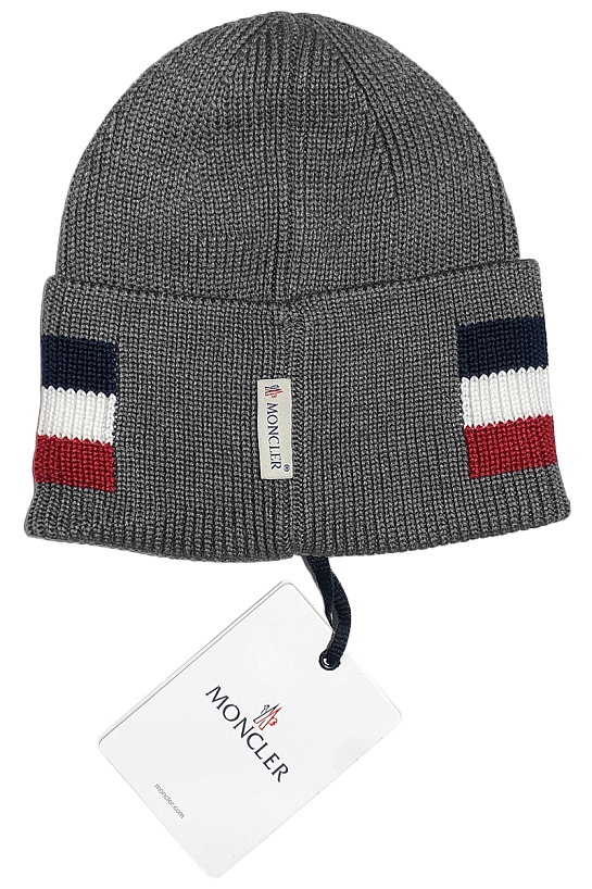 Мужская брендовая шапка Moncler серого цвета