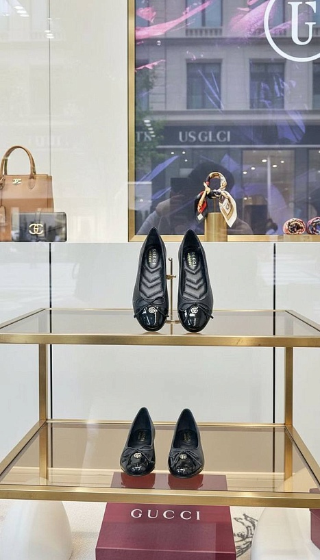 Женские кожаные балетки Gucci Double G premium