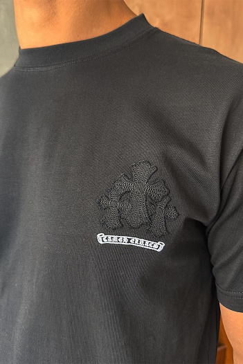 Чёрная оверсайз футболка Gothic logo   