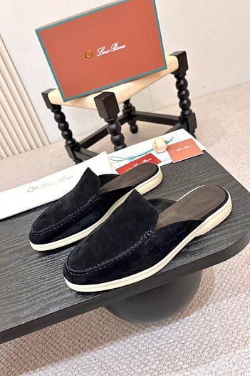 Мужские замшевые шлёпанцы Loro Piana   