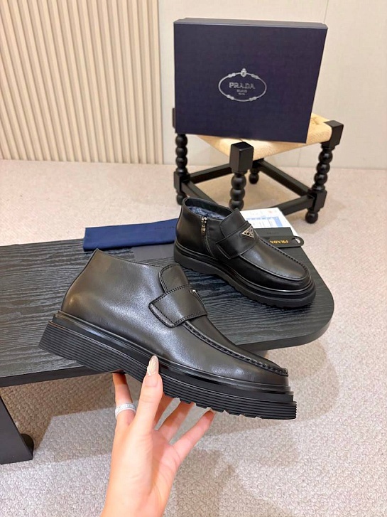 Кожаные ботинки с мехом Prada premium