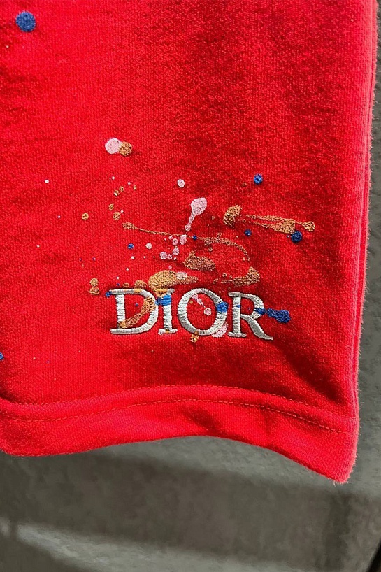 Красные шорты Dior Paint Splatter