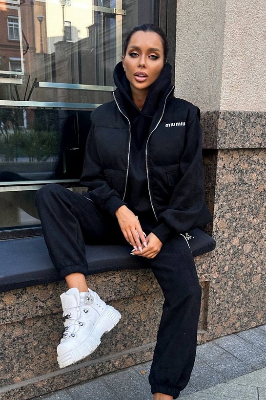 Женский чёрный костюм тройка MIU MIU