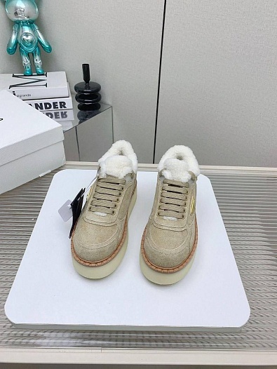 Женские замшевые кроссовки с мехом Prada premium - Beige   