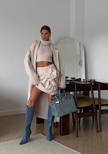 Женский костюм тройка Max Mara бежевого цвета   