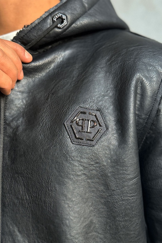 Мужское утеплённое пальто Philipp Plein чёрного цвета