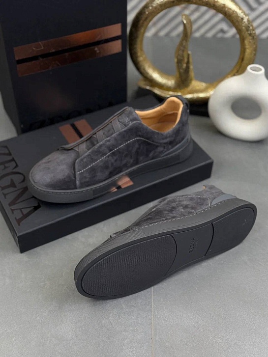 Замшевые кроссовки Zegna Triple Stitch