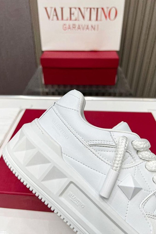 Кожаные кроссовки Valentino One Stud XL - White