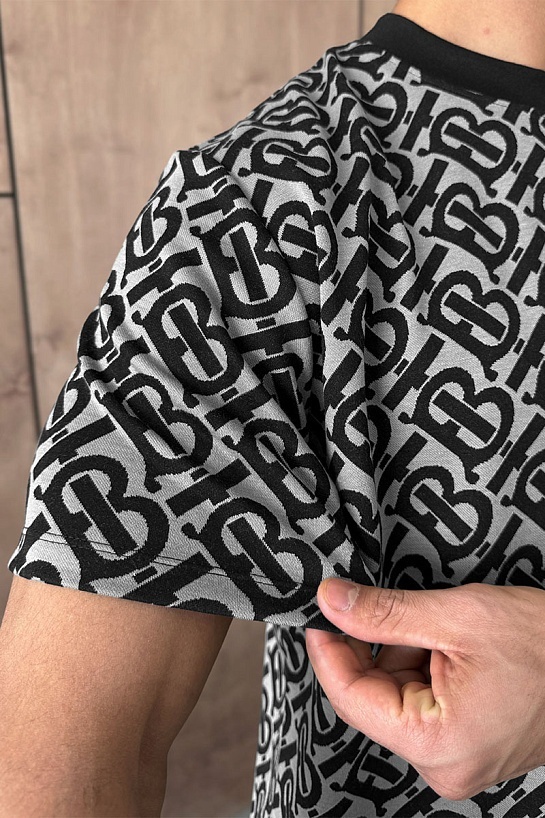 Мужская оверсайз футболка Burberry monogram-pattern - Grey