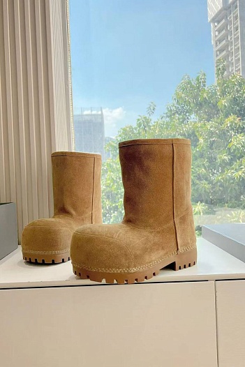 Женские ботинки  Balenciaga Premium Alaska Fur Low Boot  - Brown   