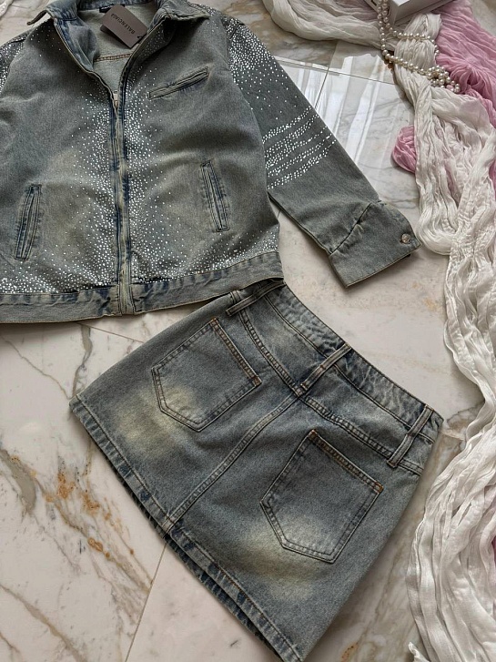 Женская джинсовая куртка Balenciaga