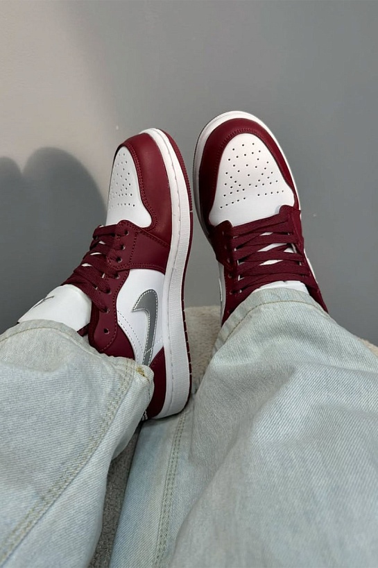 Кроссовки Nike Air Jordan 1 Low "Bordeaux"