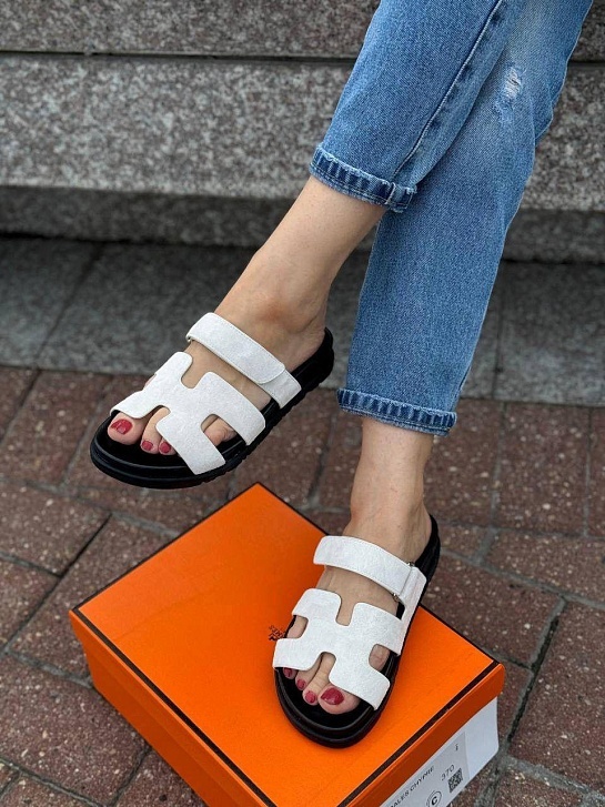 Женские замшевые сандалии Hermes Chypre - White