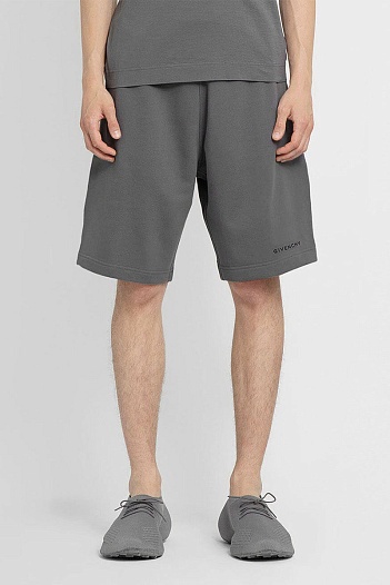 Мужские шорты Givenchy серого цвета   