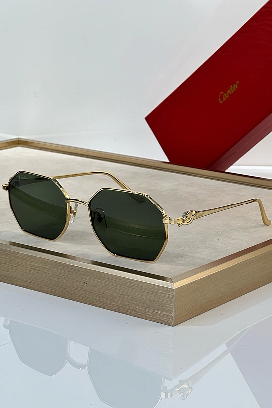 Солнцезащитные очки Cartier