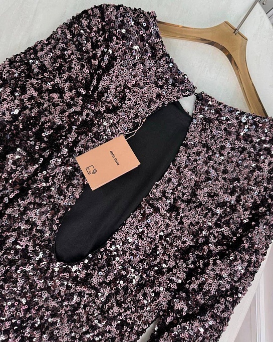 Женское платье в пайетках с открытой спинкой MIU MIU