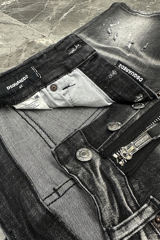 Джинсовые шорты Dsquared2 чёрного цвета