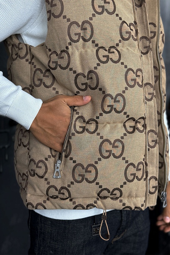 Мужской бежевый жилет Gucci GG Monogram