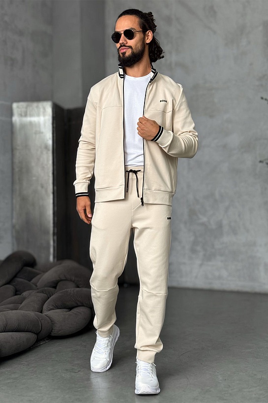 Спортивный костюм бежевого цвета Hugo Boss