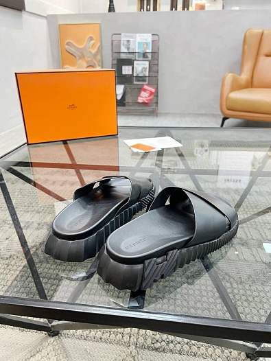 Кожаные шлёпанцы Hermes Infra - Black   