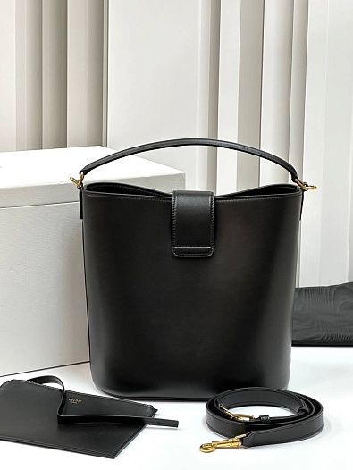 Женская кожаная сумка Celine Triomphe Louise Premium 23.5x24x16 см - Black   