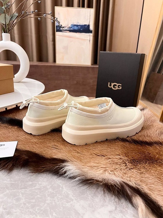Женские замшевые ботинки UGG Tasman Hybrid - White
