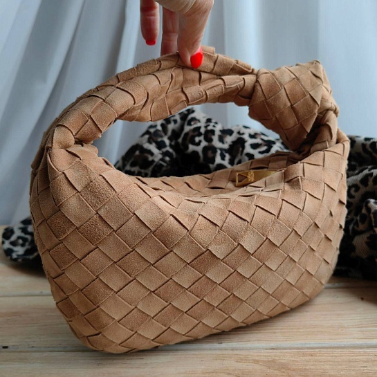 Женская замшевая сумка  Bottega Veneta Jodie Teen Intrecciato 35x23 см (5 расцветок)