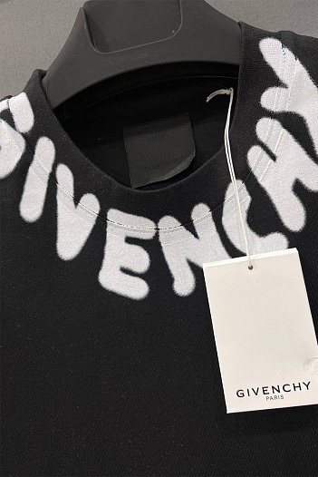 Чёрная оверсайз футболка Givenchy   
