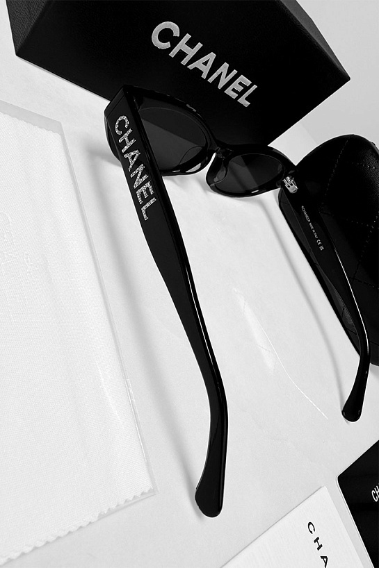 Женские солнцезащитные очки Chanel