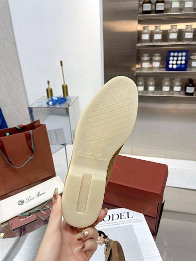 Женские замшевые лоферы Loro Piana Summer Charms Walk premium   