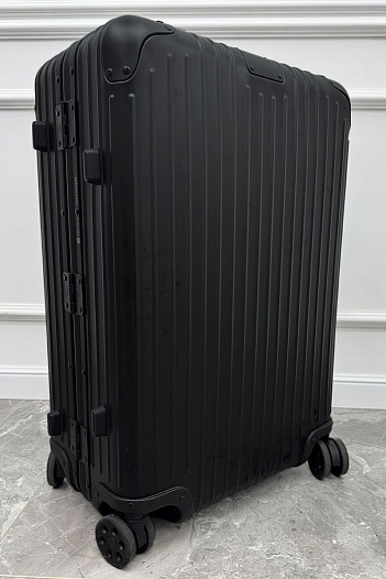 Чемодан Rimowa Aluminum M Premium 66x43x27 см   
