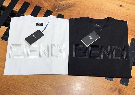 Чёрная футболка Fendi logo-embroidered